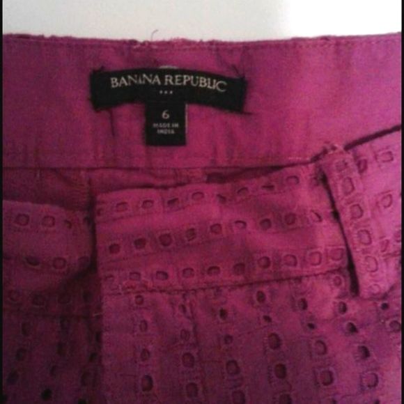 Banana Republic Boho Romantic Magenta Eyelet Dressy Shorts - Picture 6 of 7